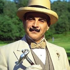 Quel écrivain britannique a inventé le personnage d'Hercule Poirot ?