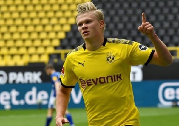 Attaquant norvégien, fils de Alf-Inge, l'attaquant de Dortmund...?