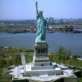 Où se situe la Statue de la Liberté ?