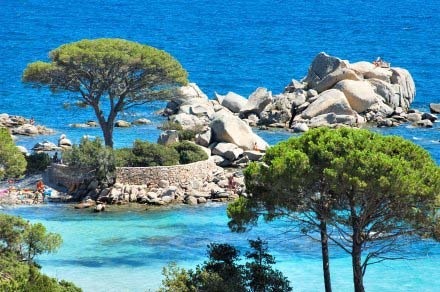 Lequel de ces endroits est le plus proche de la Corse ?
