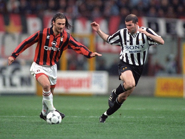 En 26 rencontres disputées sous les couleurs de Milan, Christophe Dugarry n'a jamais inscrit le moindre but.