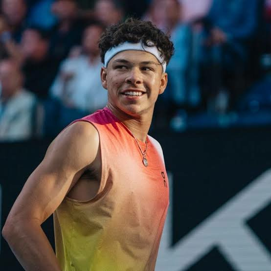 Ce tennisman, fils de Bryan lui-même ancien tennisman ?