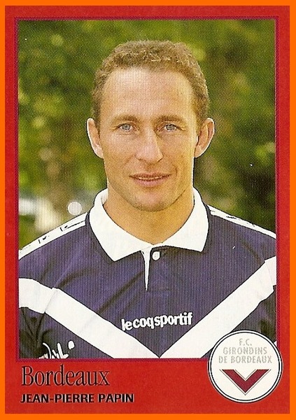 En 1996, il retrouve le championnat de France. Combien de saisons restera-t-il à Bordeaux ?