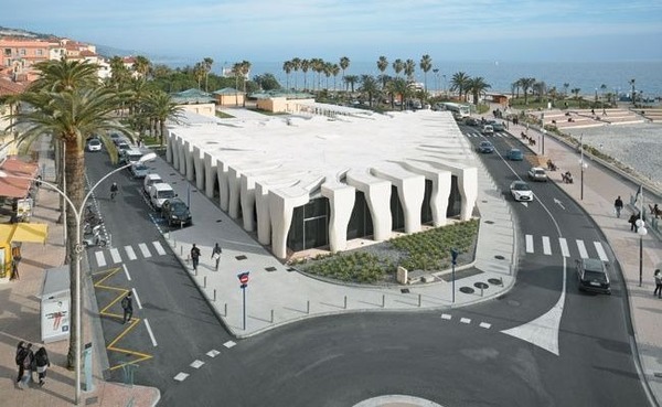 Dans quelle ville peut-on visiter le musée Jean Cocteau ?