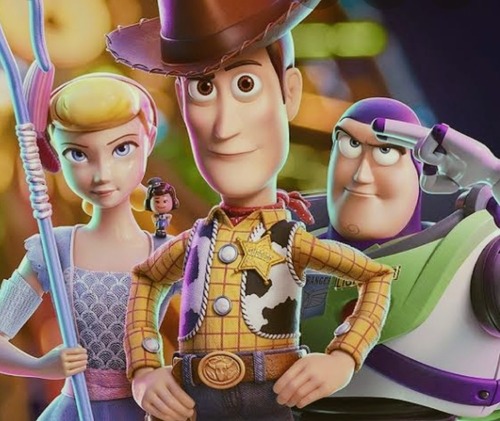 Qual e a namorada do Woody?