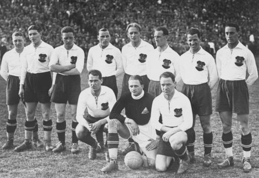 Quel était le surnom de la fabuleuse équipe nationale d'Autriche des années 30 ?