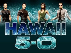 Dans la série Hawaii 5-0 comment s'appelle l'acteur qui incarne Steve McGarrett ?