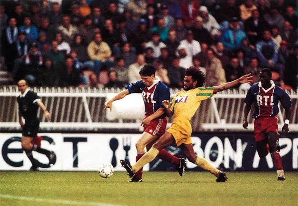 Lors de la finale de la Coupe de France 93 face au PSG, quelle mésaventure lui est-il arrivé ?