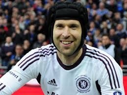 Dans quel pays joue Petr Cech ?