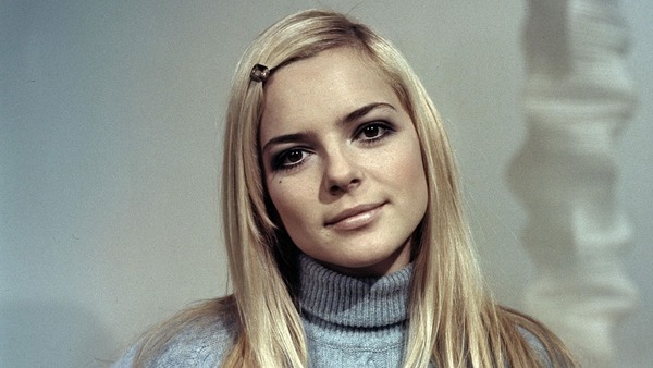 Avec qui la chanteuse France Gall a-t-elle déjà été en couple ?