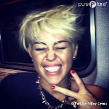 Pourquoi Miley s'est coupé les cheveux ?