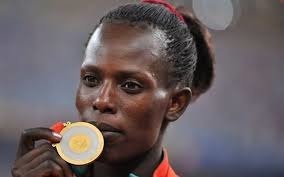 En 2008 elle gagne le 800 m aux JO, la kenyane... ?
