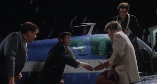Après un concert de cette tournée, Buddy monte dans un avion en compagnie de The Big Bopper et.....