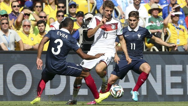 En quart de finale du Mondial 2014, les allemands éliminent les français. Qui est le seul buteur de ce match ?