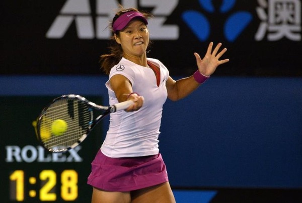 Première asiatique (en 2011) à gagner un Grand Chelem (Roland-Garros) elle gagna aussi un Australian Open, la Chinoise :