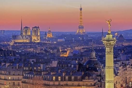 Les 15 et 16 avril 2019, quel célèbre monument de Paris a été frappé par un incendie ?