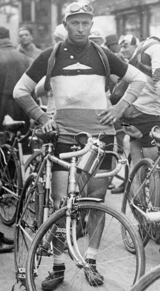 Qui est ce Luxembourgeois qui a remporté le Tour à deux reprises dans les années 20 ?