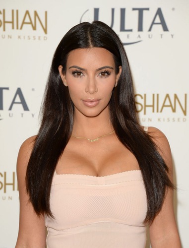 Quel âge a Kim kardashian ?