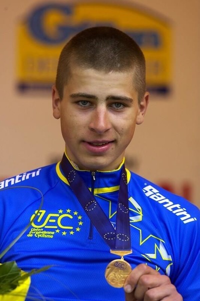 Né en 1990, il a remporté 7 fois le maillot vert du Tour de France. Qui est-ce jeune coureur représenté sur la photo ?