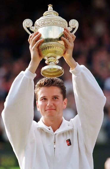 20 tournois dont Wimbledon en 96 voici le palmarès de Richard Krajicek qui est de quel pays ?