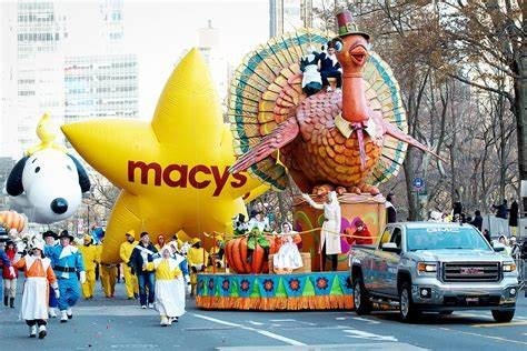 How long does the macy's parade ?