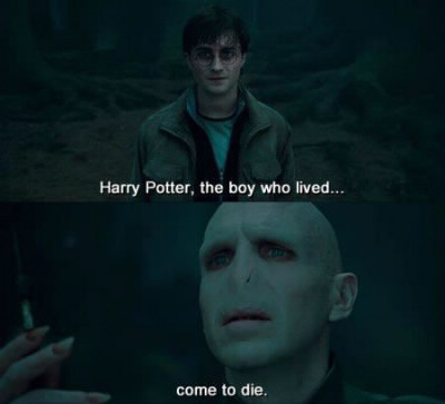 Où Voldemort croit-il avoir achevé Harry ?