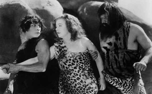 Dans quel film, Buster Keaton évoque-t-il les rapports amoureux à travers les époques ?