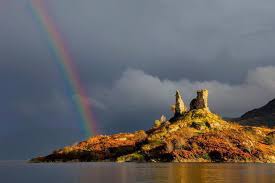 Quel est cet archipel écossais , qui est isolé dans l'océan Atlantique et classé patrimoine mondial de l'humanité par l'UNESCO ?