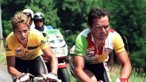 Qui prit le maillot jaune à Bernard Hinault  en 1986 ?