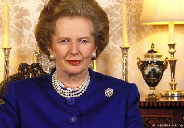 Margaret Thatcher était surnommée la Dame de.....