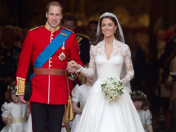Quelle localité de France a réalisé la dentelle de la robe de mariée de Kate Middleton ?