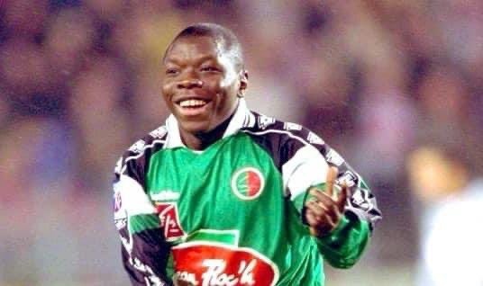 Véritable idole des Ardennes, l'attaquant camerounais Pius N'Diefi inscrivit un triplé face au PSG en Novembre 2000. Sur quel score se sont imposés les sedanais ?