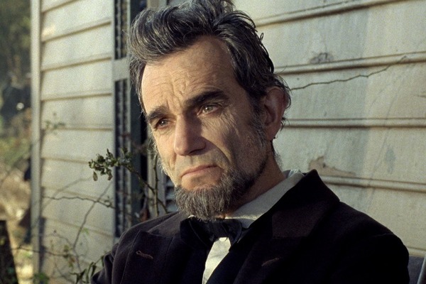 Qui est cet acteur qui interprète le président Lincoln ?