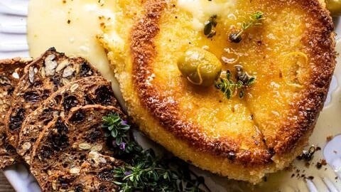 Quel est le nom de cette spécialité irlandaise, composée de Brie et de Chapelure ?
