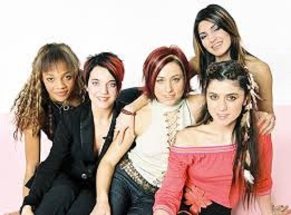 Groupe issu de Popstar sur M6 avec 5 jeunes filles chanteuses au nom des ?
