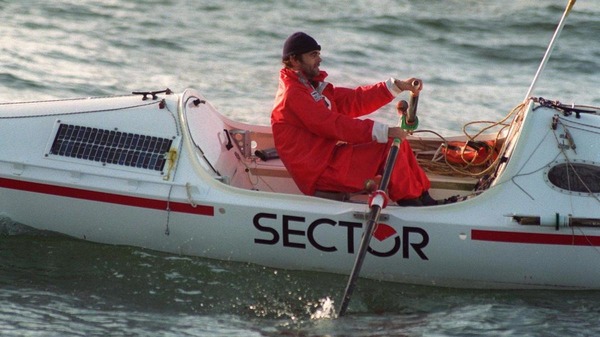 1980 : Qui est ce navigateur qui a traversé l'Atlantique à la rame en 71 jours ?