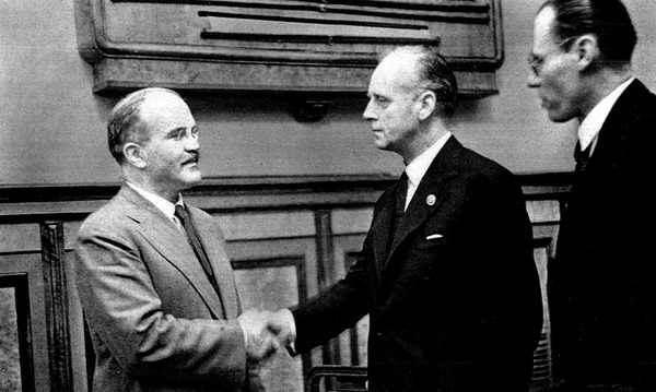 Dans quelle ville a été signé le Pacte germano-soviétique de 1939 ?