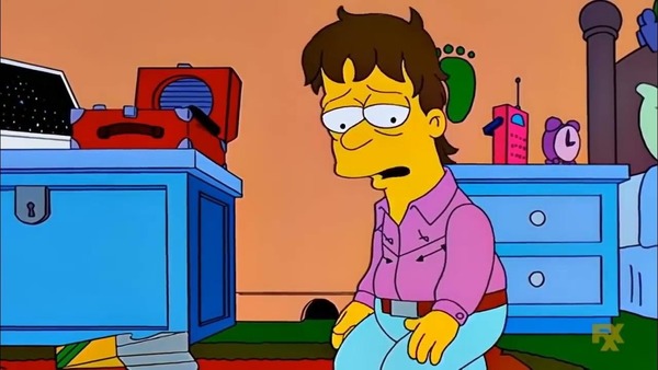 Dans l'épisode "Le Cerveau", ont apprend qu'Homer s'est planté dans le nez......