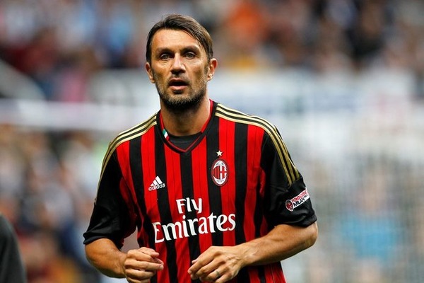 Avec 902 matchs, il est à ce jour le joueur le plus capé de l'Histoire de l'AC Milan.