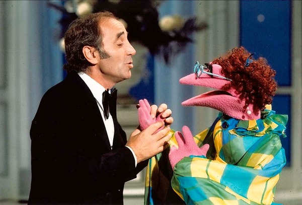 Charles Aznavour est le seul artiste français à avoir été invité dans l'émission.