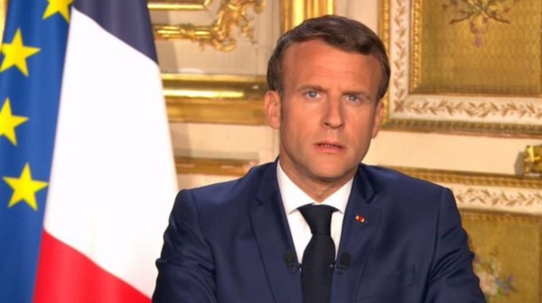 Qui est en 2021 le président de la France ?