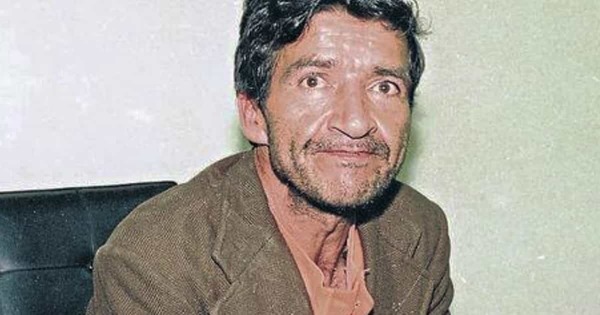 Combien de viols, enlèvements et meurtres de fillette a reconnu le colombien Pedro Alonso Lopez, le « monstre des Andes », l’un des plus grands tueurs en série du monde ?