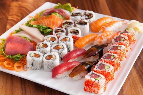 De quel pays le sushi est-il une spécialité ?