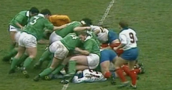 Quelle équipe de Rugby remporte le Tournoi des Cinq Nations 85 ?