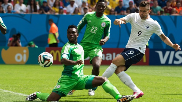 Dans son 8e de finale, sur quel score l'équipe de France a-t-elle éliminé le Nigeria ?