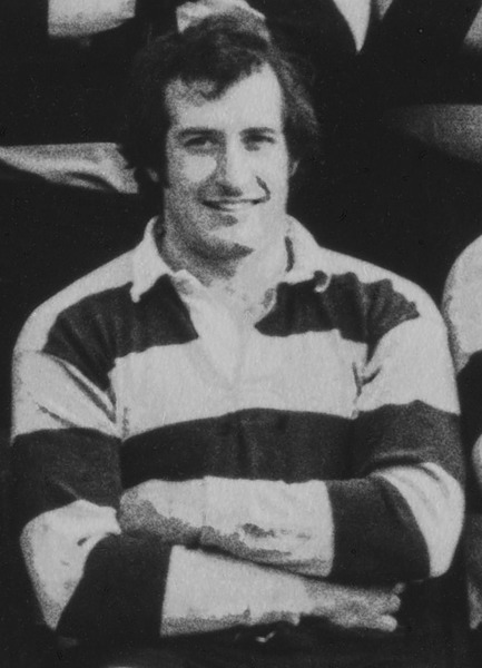 Le demi de mêlée Gareth Edwards était International....