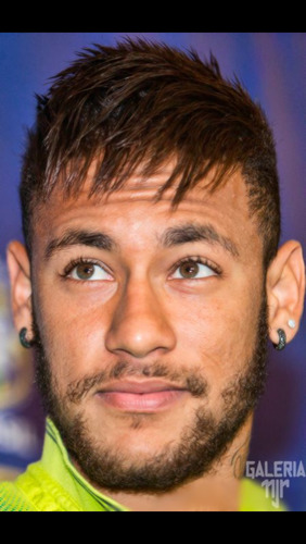 Neymar est le capitaine de :