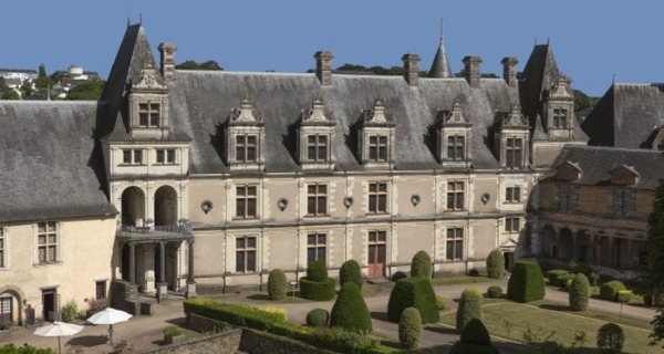 Le château de Châteaubriant se situe dans le département de :