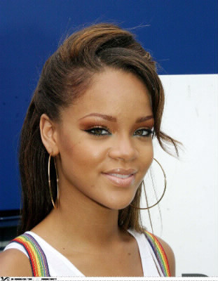 Shine bright like a diamond... Rihanna