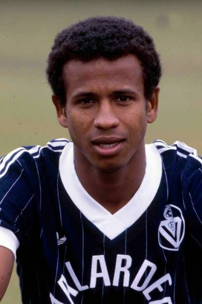 Bordeaux a été le premier club professionnel de la carrière de Jean Tigana.